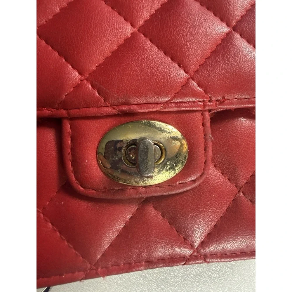 Magnum fashions Faux Leather Red Quilted‎ Crossbody Purse with Gold Chain Strap